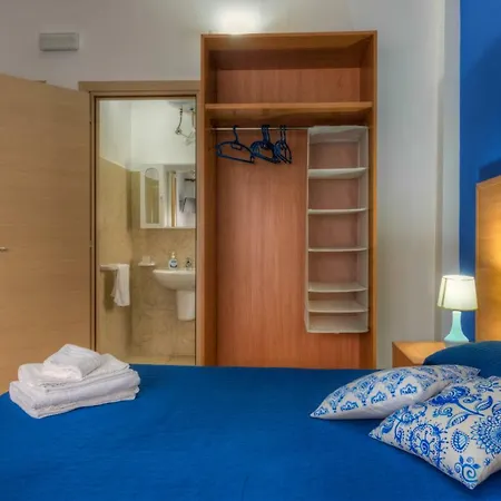Aquarium Aparthotel